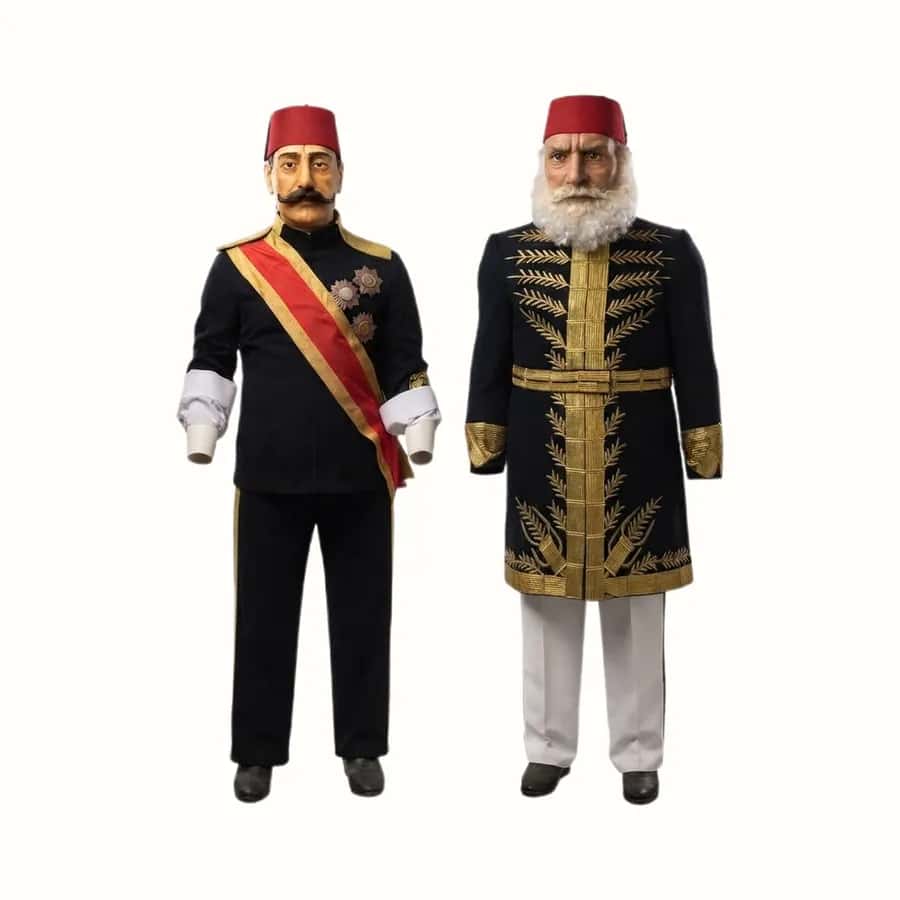 Heritage Figure Pair